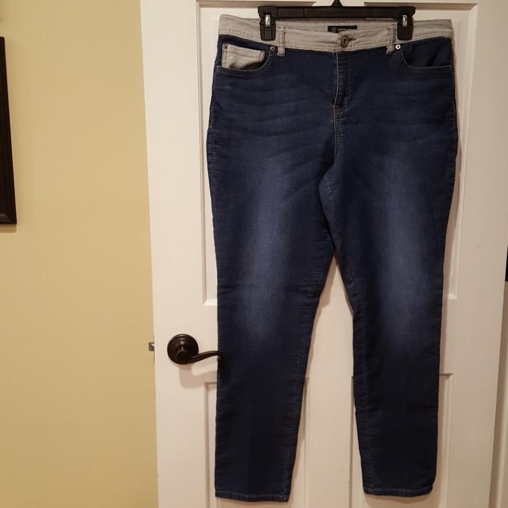 Faded light jeans. Size 14 - Picture 1 of 7